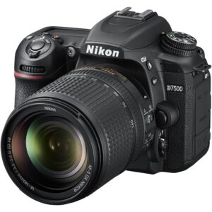 Nikon D7500 20.9MP Digital SLR Camera (Black) with AF-S DX NIKKOR